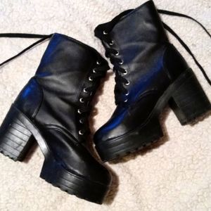 Platform boots